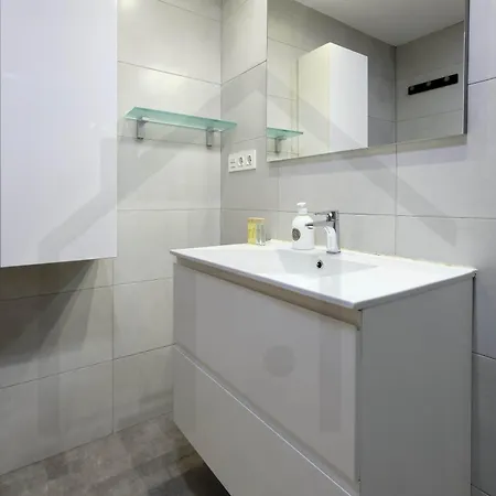 Campoamor Centro - Coqueto Con Wifi. Apartmán